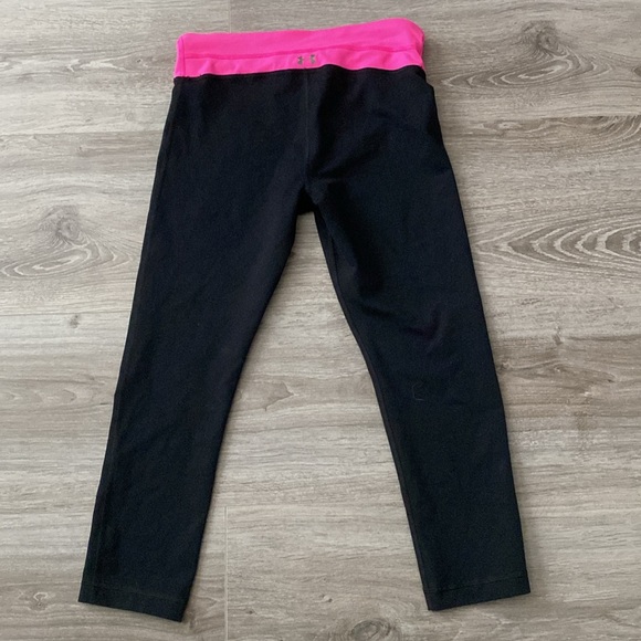 Under Armour Woman’s Athletic Yoga Leggings - Picture 4 of 5